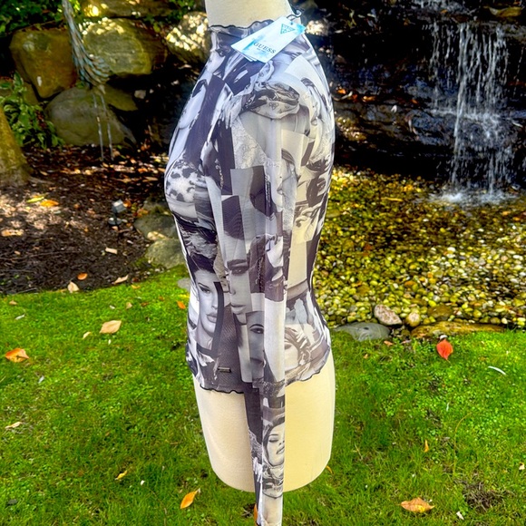 GUESS SHEER BLACK & WHITE MODEL PRINTS  LONG SLEEVE TOP - S - NWT !! 🖤💋🤍🔥 - Picture 4 of 12